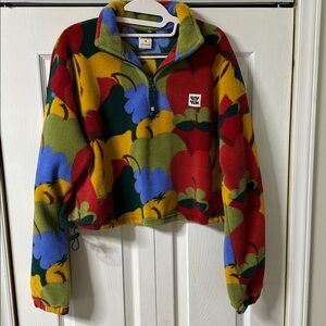 Lucy & Yak Blake Cropped Fleece recycled   Fruity Fruit Size Medium